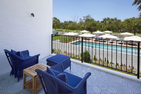 Halcyon House - Flights 1