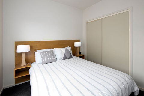 Lady Bay Resort - Flights 1