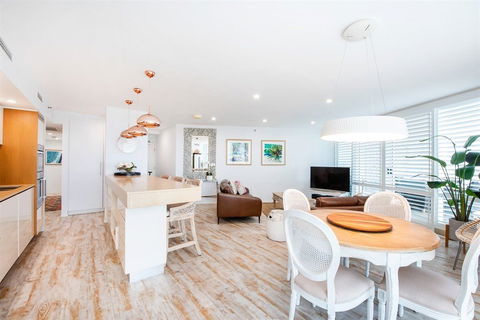 Lanai Riverside Apartments - Flights 1