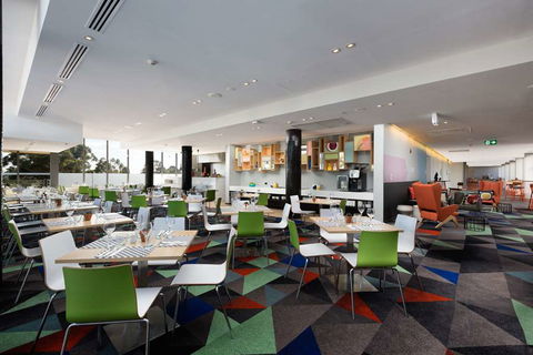 Atura Dandenong - Flights 10