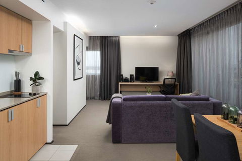 Atura Dandenong - Flights 14