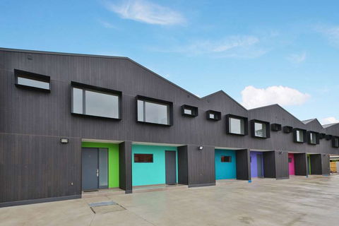 Quality Apartments Dandenong - Flights 0