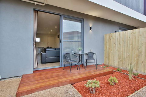 Quality Apartments Dandenong - Flights 9