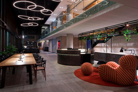 Aloft Perth - Flights 2