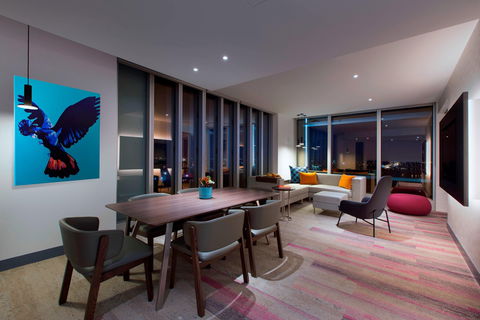 Aloft Perth - Flights 11