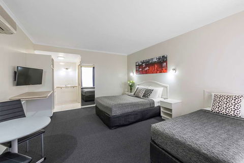 Best Western Cathedral Motor Inn - Flights 6