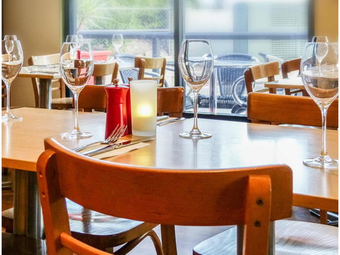 Ibis Sydney Thornleigh - Flights 6