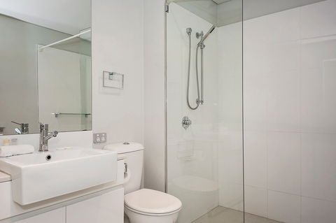 Astra Apartments Perth - Flights 2
