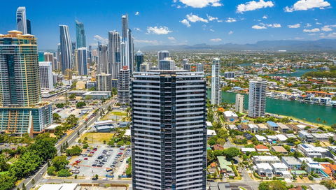 Arise Ruby Gold Coast - Flights 1