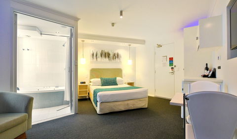 Atlantic Tower Motor Inn - Flights 2