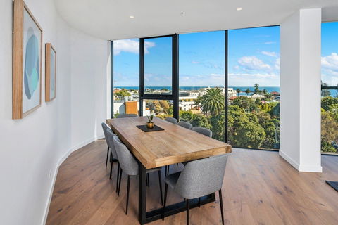 Anchorage Apartments Hampton - Flights 2