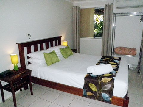 Airlie Apartments - Flights 0