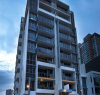 Meriton Suites Southport - Flights