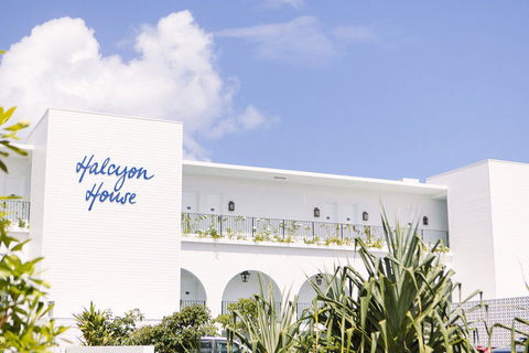Halcyon House - Flights 3