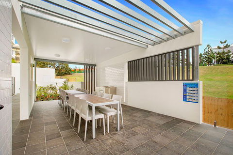 Quest Kelvin Grove - Flights 1