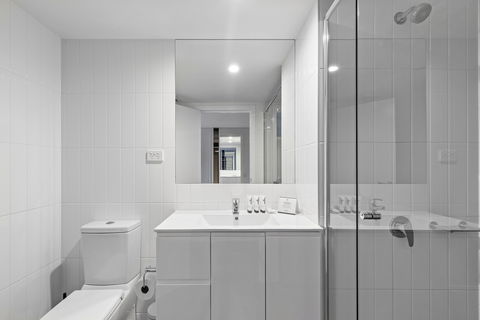 Quest Kelvin Grove - Flights 12