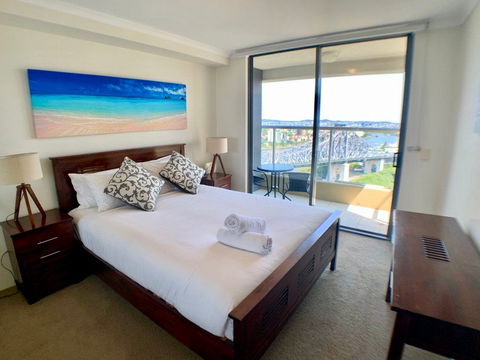 Astra Apartments Brisbane - Flights 3