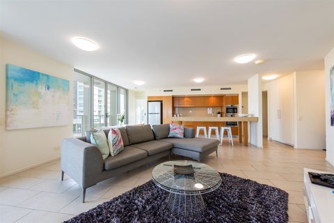 Lanai Riverside Apartments - Flights 7