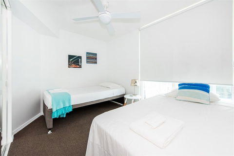 Lanai Riverside Apartments - Flights 17