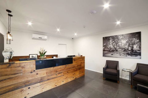 Best Western Plus Bolton On The Park - Flights 1