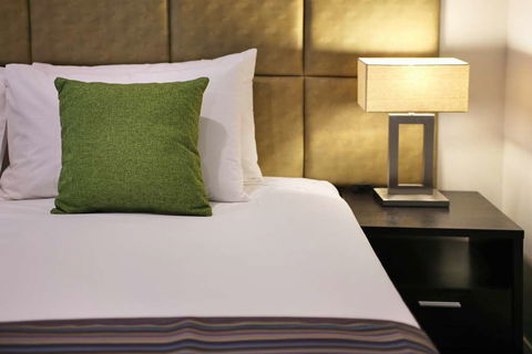 Best Western Plus Bolton On The Park - Flights 2