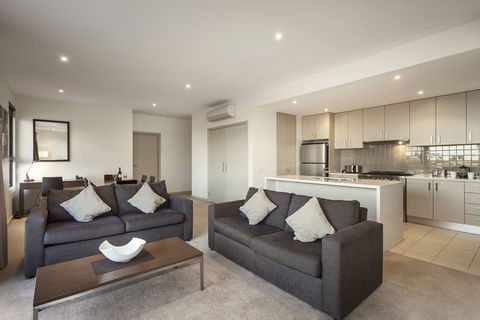 Quest Glen Waverley - Flights 2
