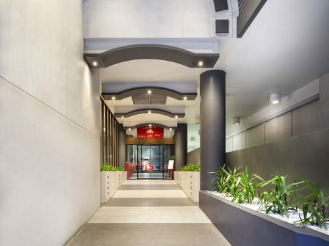 Ibis Hotel - Flights 1