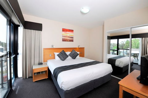 Assured Ascot Quays Apartment Hotel - Flights 2