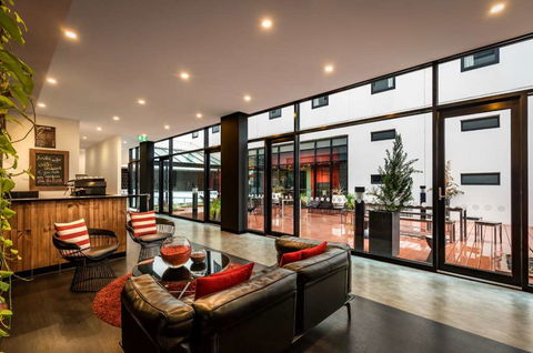 Essence Hotel Carlton - Flights 2