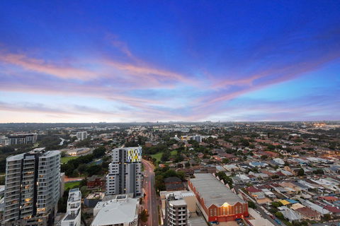 Astra Apartments Parramatta - Skyrise - Flights 0