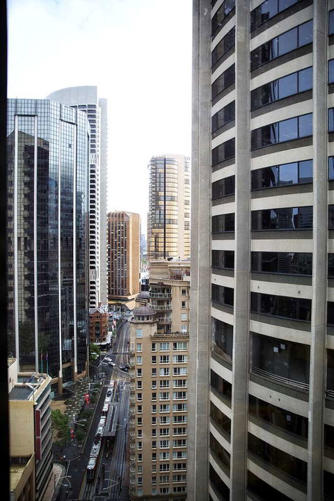 A By Adina Sydney - Flights 1