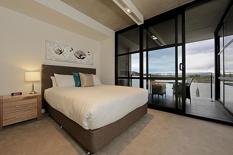Dockside 4 Kingston ACT - Flights 31
