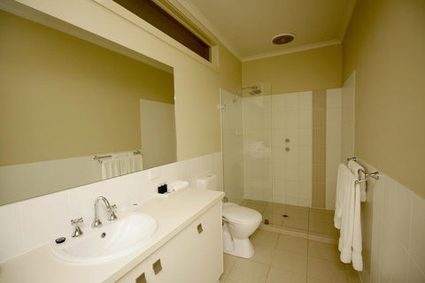 Wallaroo Marina Apartments - Flights 12