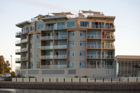 Wallaroo Marina Apartments - Flights 1