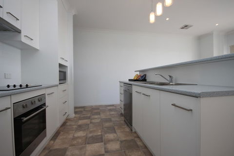 Wallaroo Marina Apartments - Flights 24