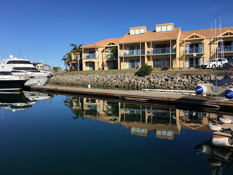 Marina Hotel - Flights 35