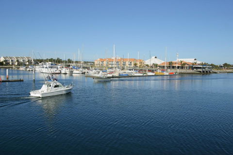 Marina Hotel - Flights 39