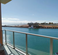 Wallaroo Marina Executive Apartments - Flights