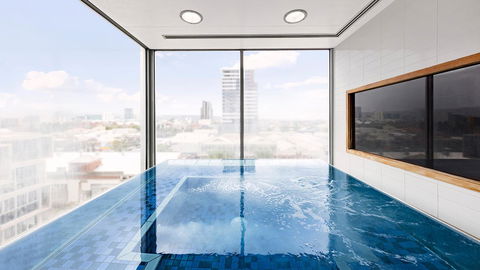IStay Precinct Adelaide - Flights 2