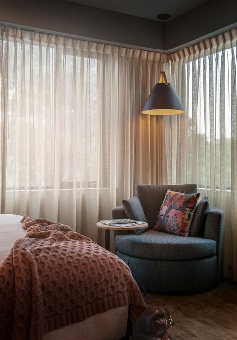 Marion Hotel - Flights 38