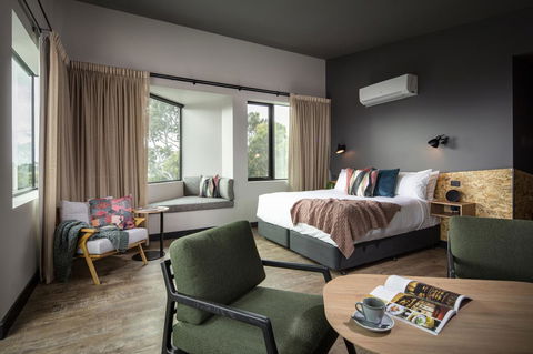 Marion Hotel - Flights 31