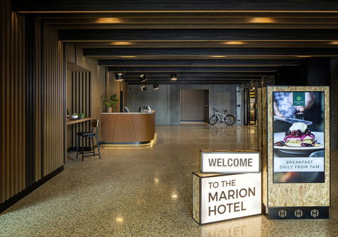 Marion Hotel - Flights 3