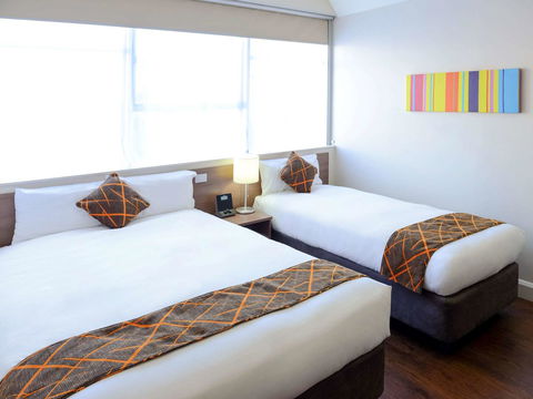 Ibis Styles Adelaide Grosvenor - Flights 15