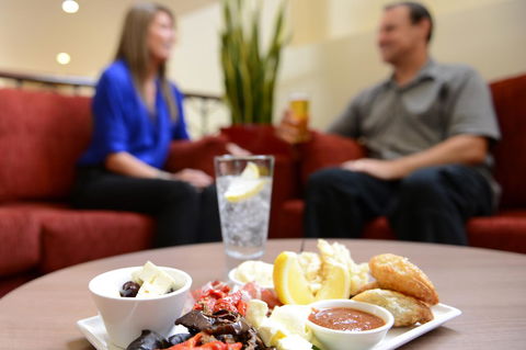 Ibis Styles Adelaide Grosvenor - Flights 13