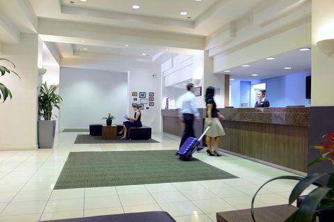 Ibis Styles Adelaide Grosvenor - Flights 11