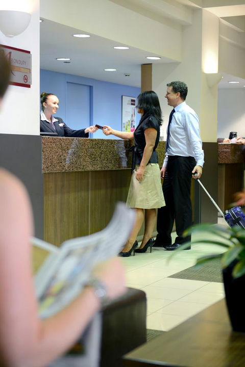 Ibis Styles Adelaide Grosvenor - Flights 5