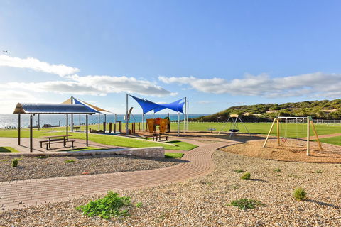 Lavina Luxury Beach House - Flights 32