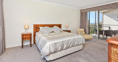 Lavina Luxury Beach House - Flights 16