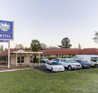 Bathurst Motor Inn - Flights
