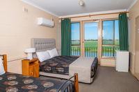 Book Tailem Bend Accommodation Vacations Flights Flights
